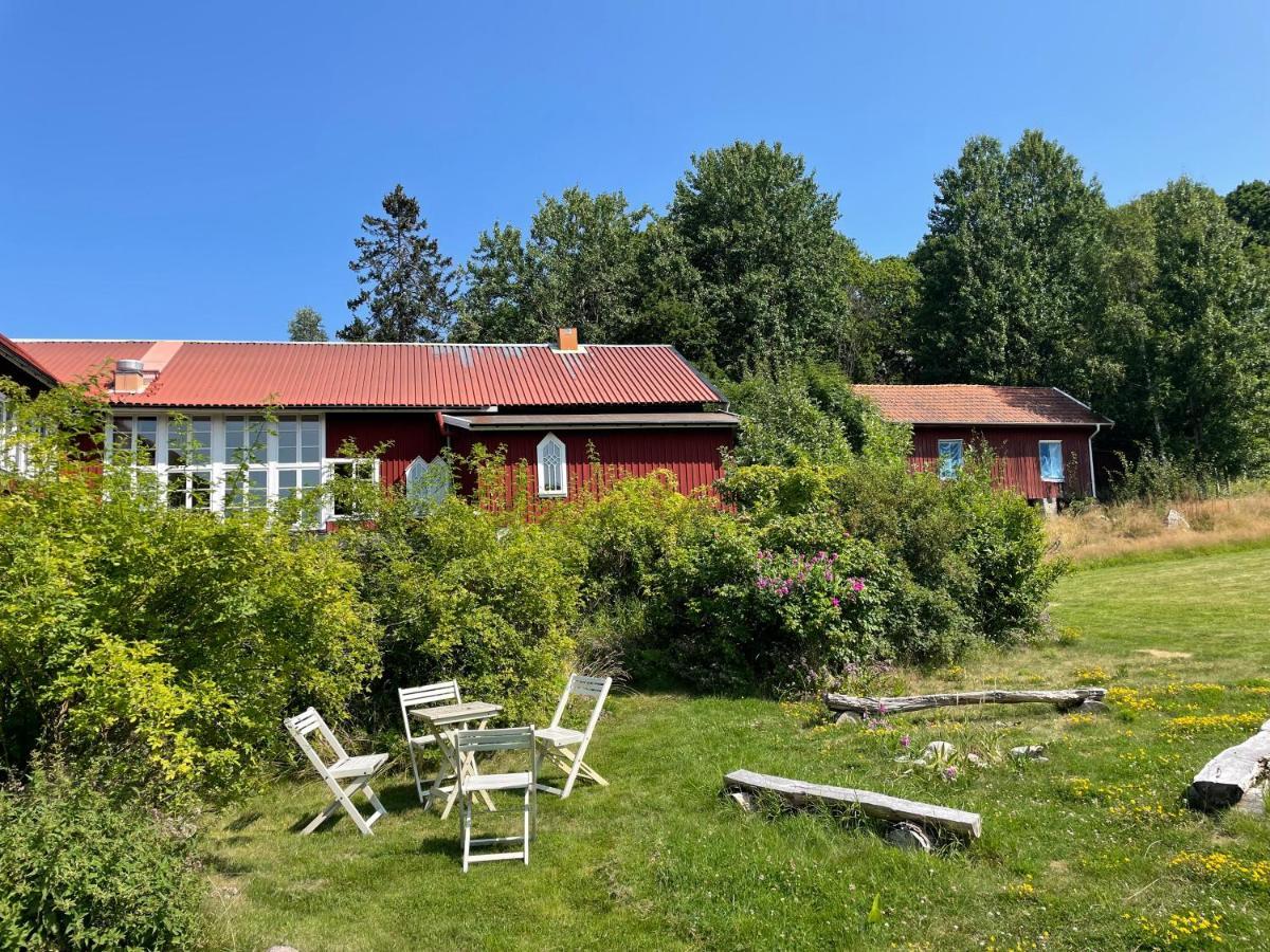 Summer Bnb Kaerlingesund Retreat Center Bed & Breakfast Uddevalla Exterior photo